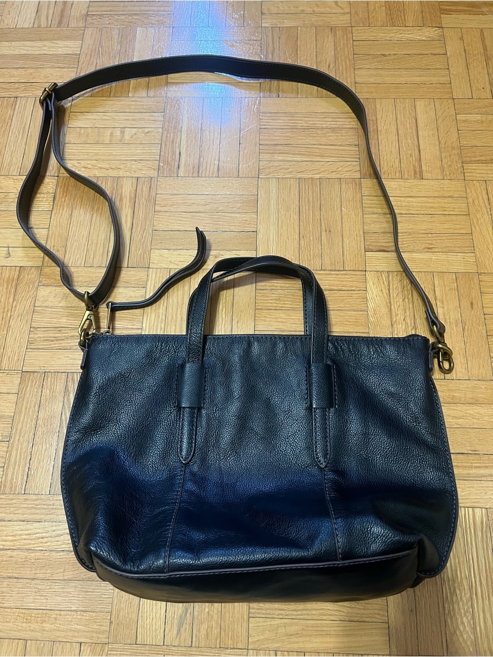 Fossil purse